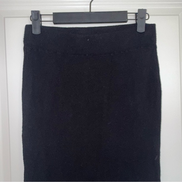 House of Harlow 1960 Midi Knit Sweater Skirt-Black - Picture 3 of 5